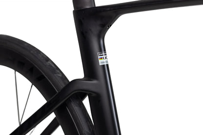 Pardus Spark Sport 105 Di2 12 Speed Carbon Road Bike with Carbon Wheelset