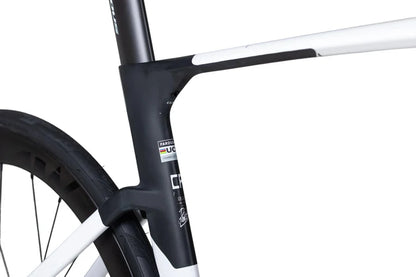 Pardus Spark Sport 105 Di2 12 Speed Carbon Road Bike with Carbon Wheelset